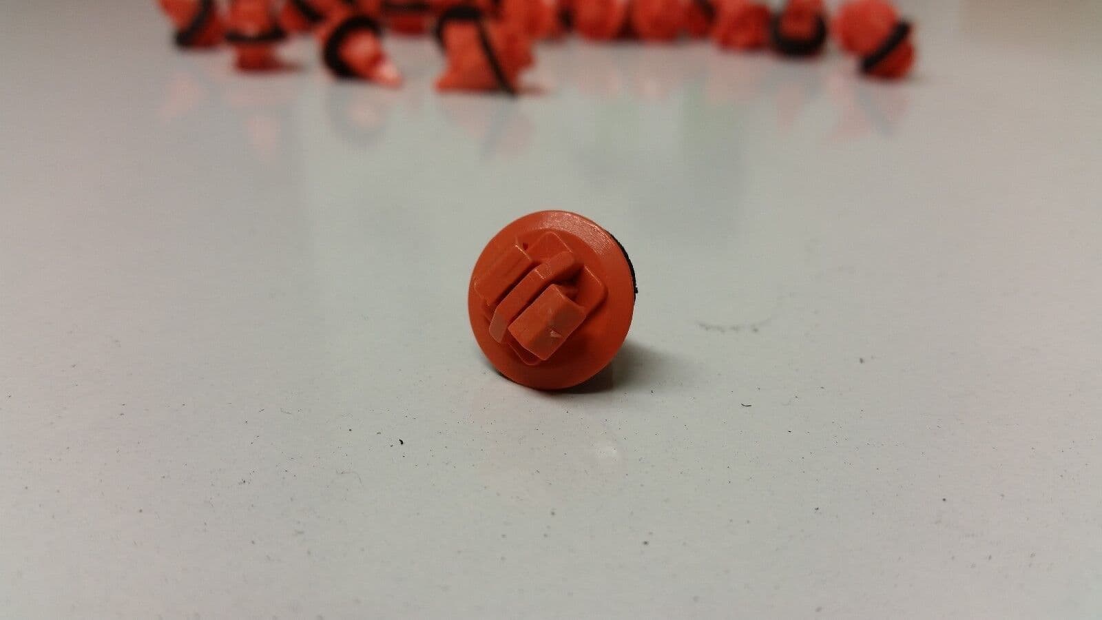 10x New Clips for Toyota Land Cruiser Prado Wheel Arch Trim Orange Plastic