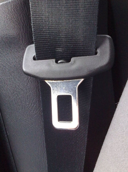 1x Universal Seat Belt Buckle Stopper Clip Black Plastic for cars vans