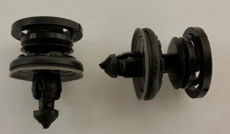 20x Black Clips for Volvo S40 V50 C30 C70 Interior Door Card Trim