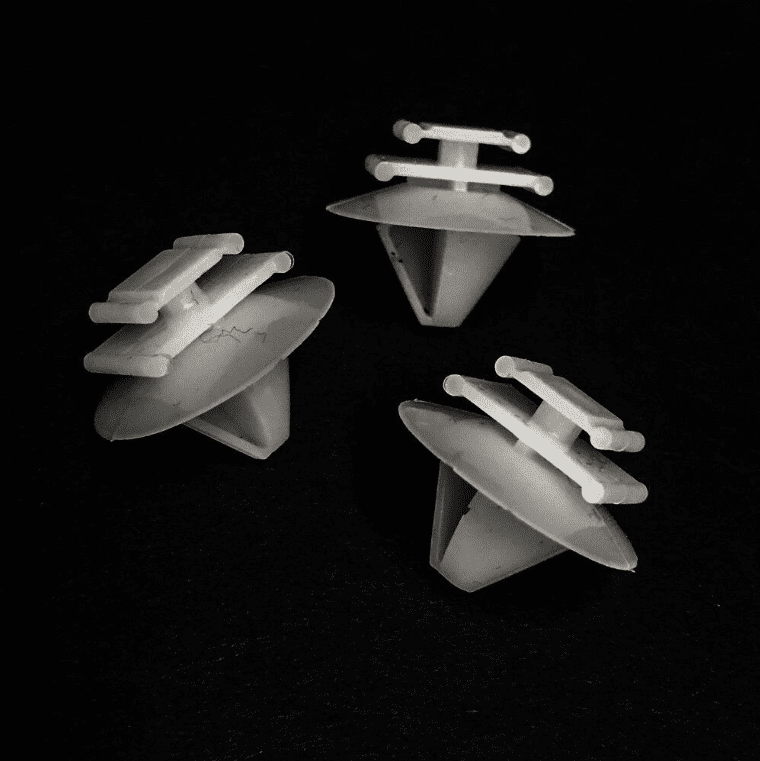 20x Clips for Citroen Fiat Moulding Bumper Air Intake Covering White Plastic