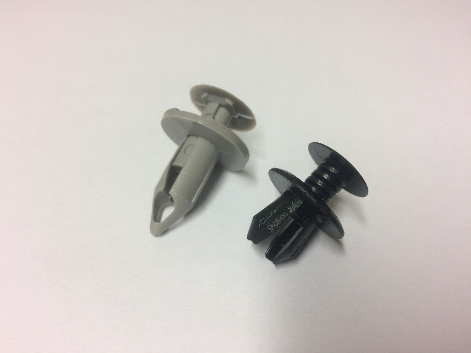 5x Longer Grey Clips for VW Transporter T4 T5 Lining Carpet Trim Panel Fixing