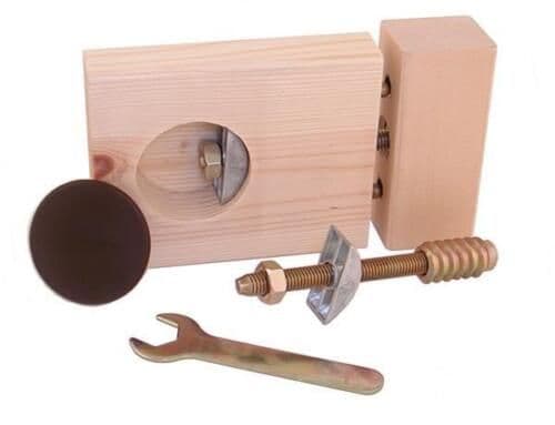 Using half-moon washers with a nut and bolt